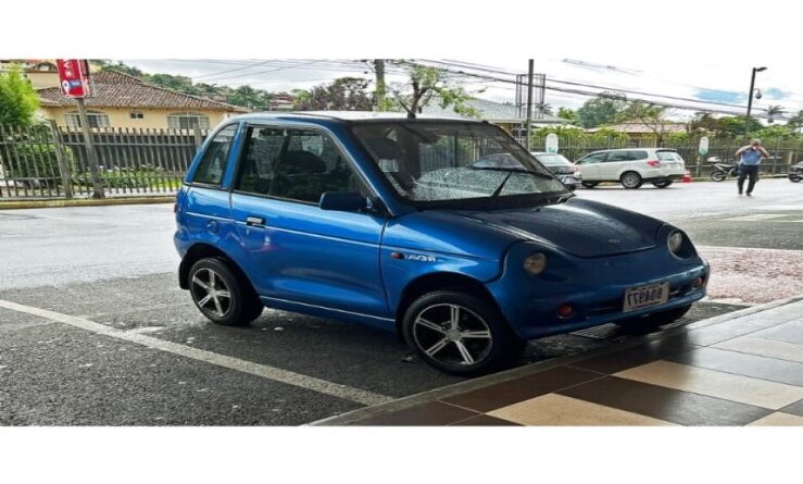 Reva REVAi Electric Car Side View